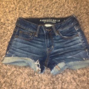 dark washed short short jean shorts